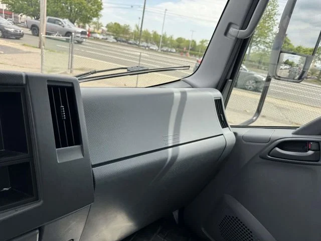 Used 2020 White Isuzu 200 image 36