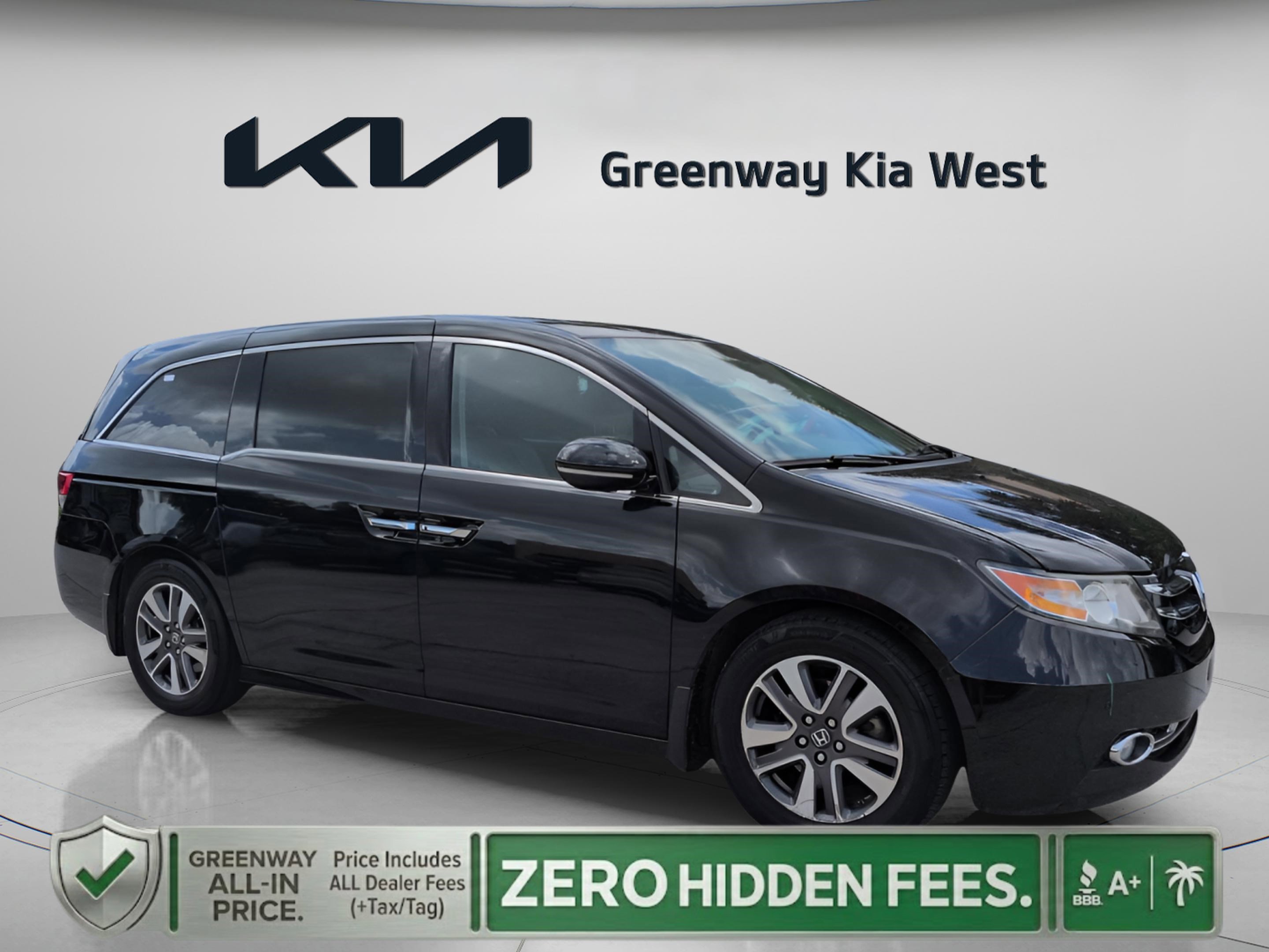 2015 Honda Odyssey Touring's photo