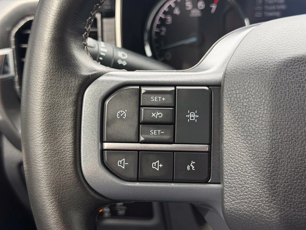 Used 2023 Black Ford XLT image 32