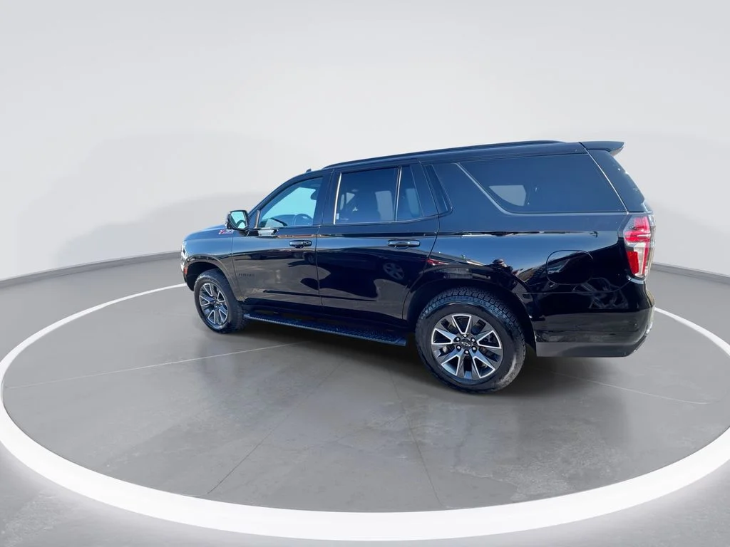 Used 2022 Black Chevrolet Z71 image 6
