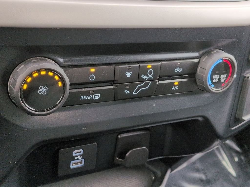 Used 2023 Blue Metallic Ford XLT image 19