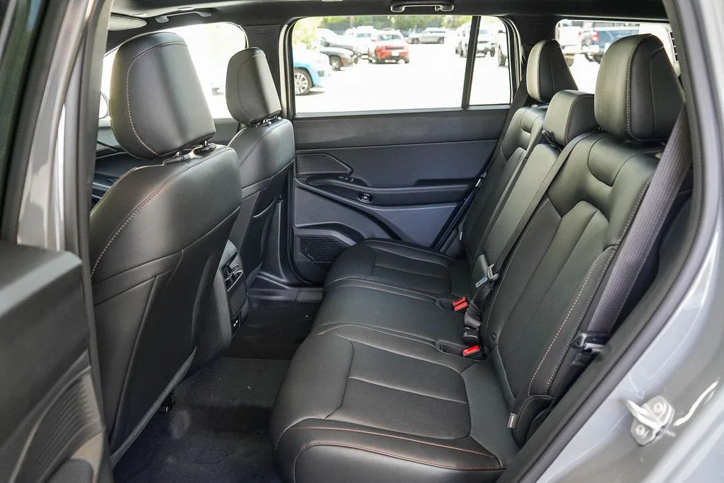 New 2026 Sting-Gray Clearcoat Jeep Limited image 19