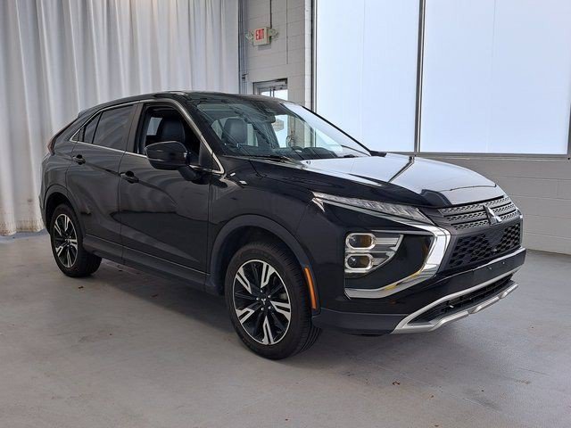 Used 2024 Black Mitsubishi SE image 4