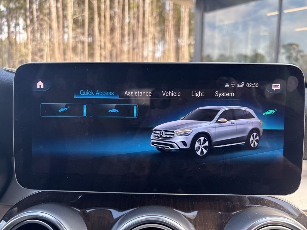 Used 2022 Mojave Silver Metallic Mercedes-Benz GLC 300 image 41