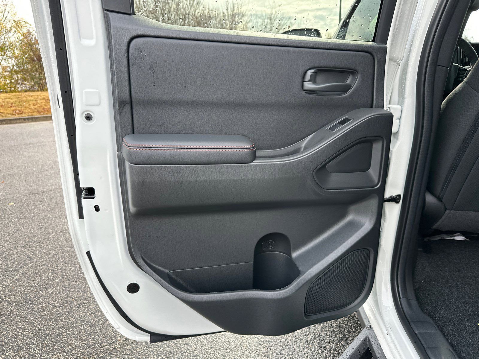 New 2026 White Nissan PRO-X image 21