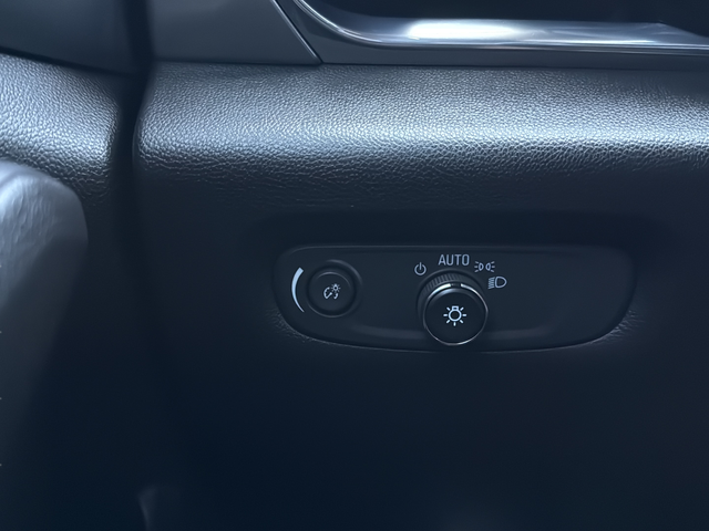 Used 2022 Black Chevrolet LT image 16