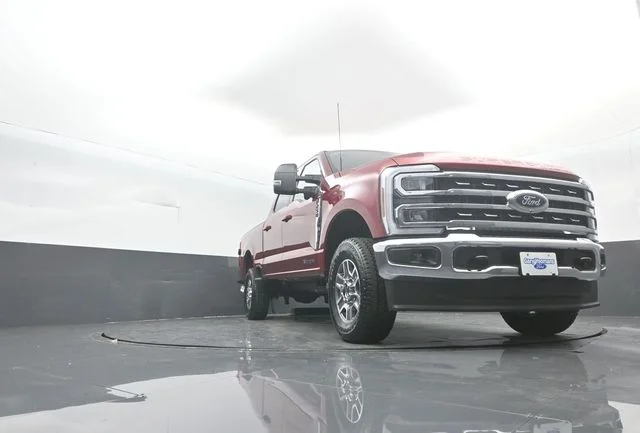 New 2026 Ruby Red Metallic Tinted Clearcoat Ford F-250® Lariat® image 30