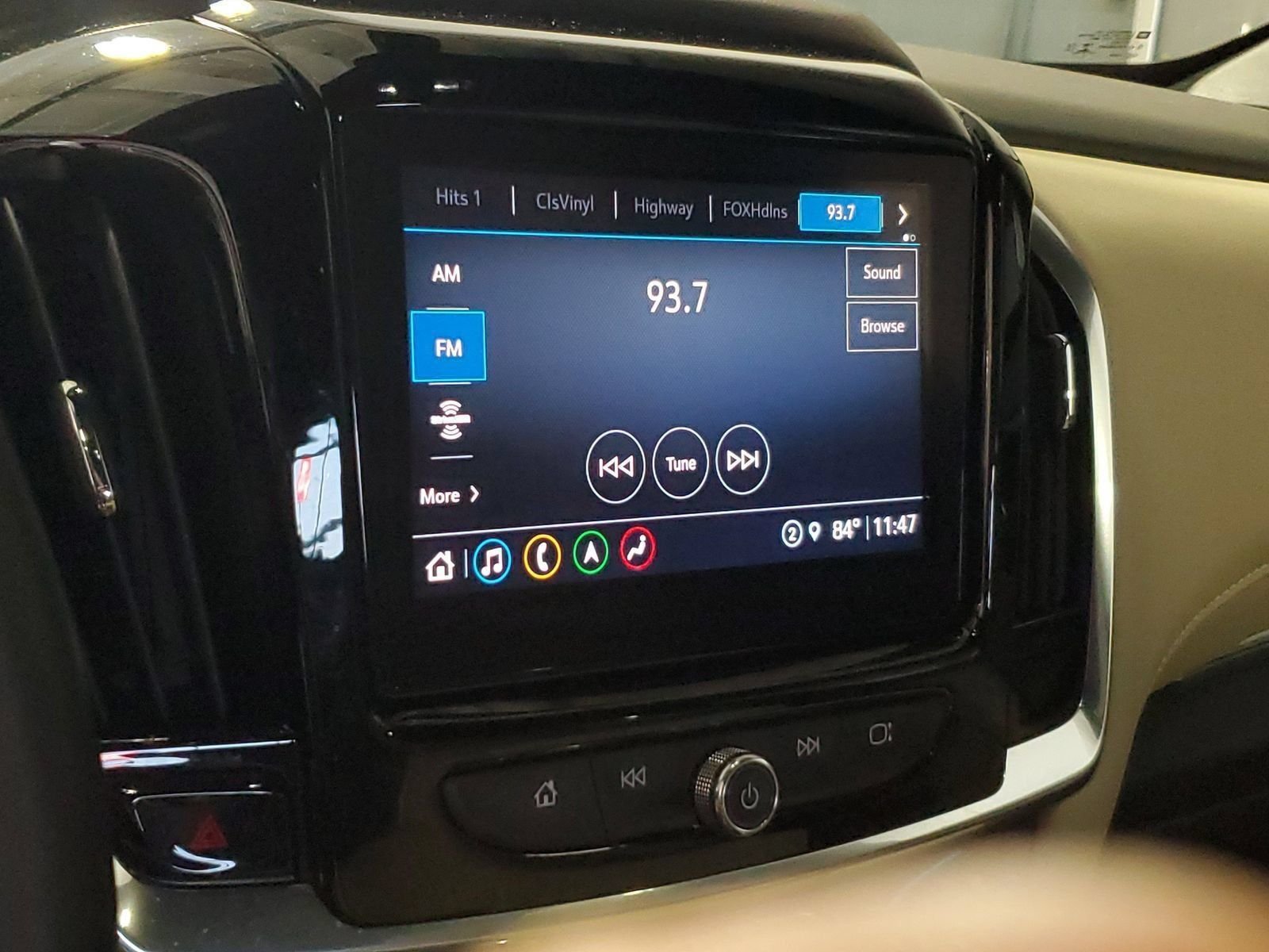 Used 2023 Red Chevrolet Premier image 24