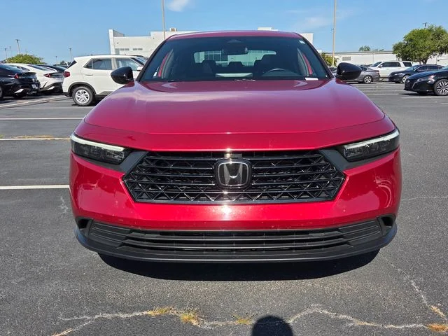 Used 2023  Honda Sport image 2