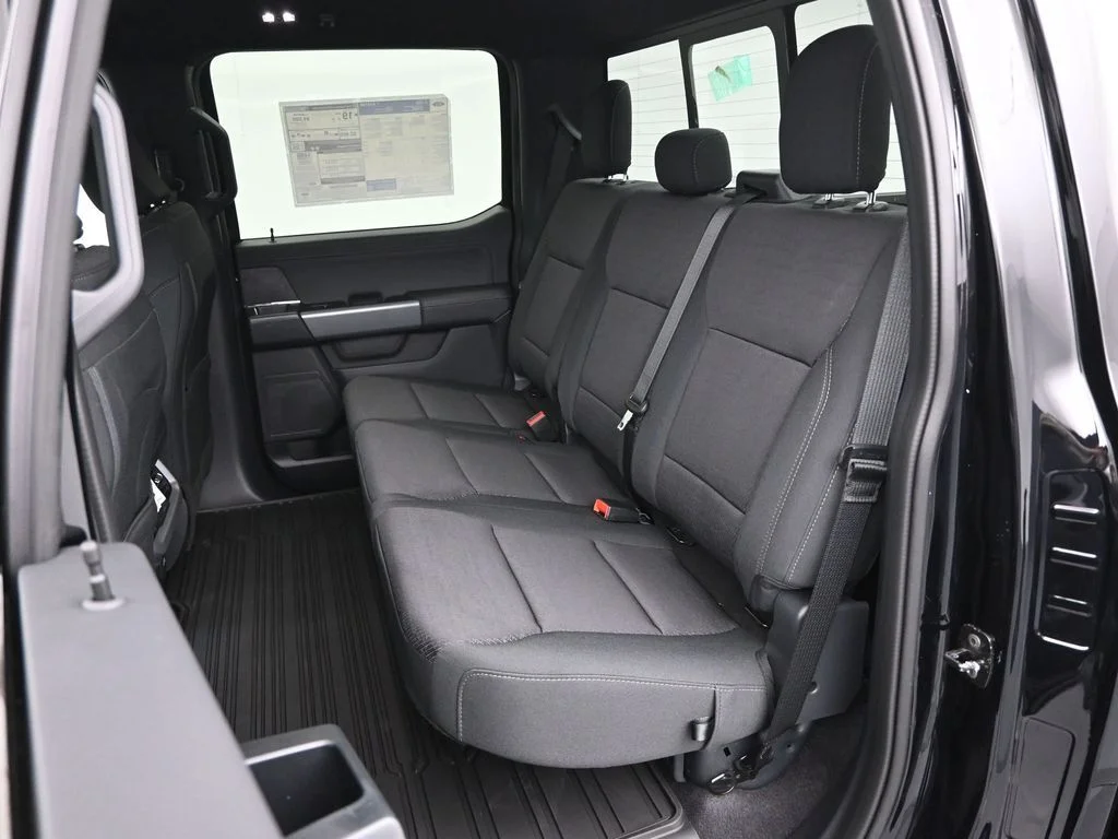 New 2026 Agate Black Metallic Ford XLT image 22