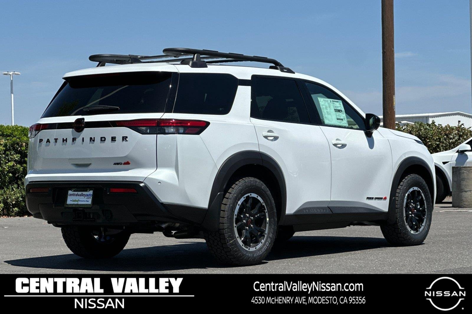 New 2026 Everest White Pearl Tricoat Nissan Rock Creek image 4