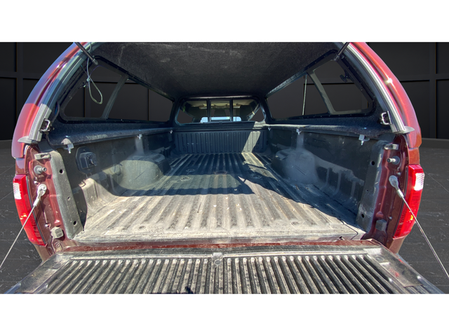Used 2016 Caribou Metallic Ford Lariat image 28
