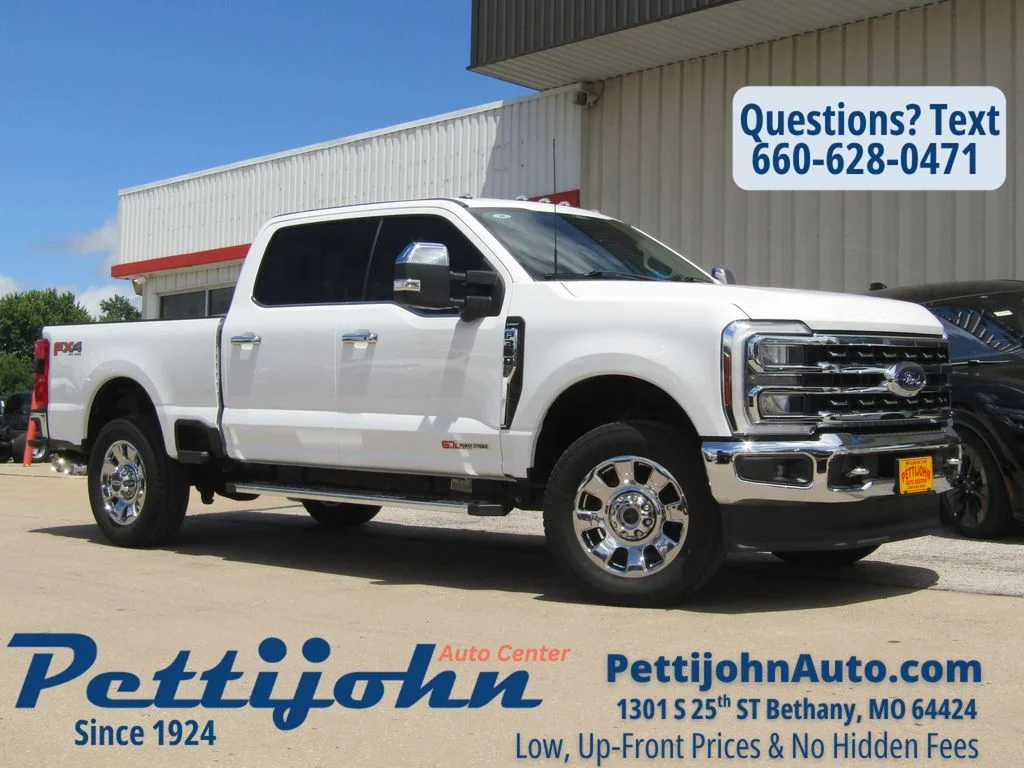 Used 2024 Oxford White Ford Lariat image 1