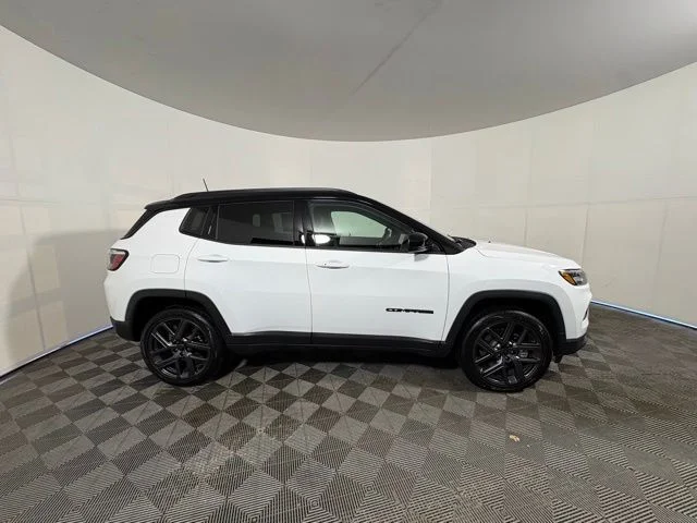 New 2026 White/off-white Jeep Limited image 5