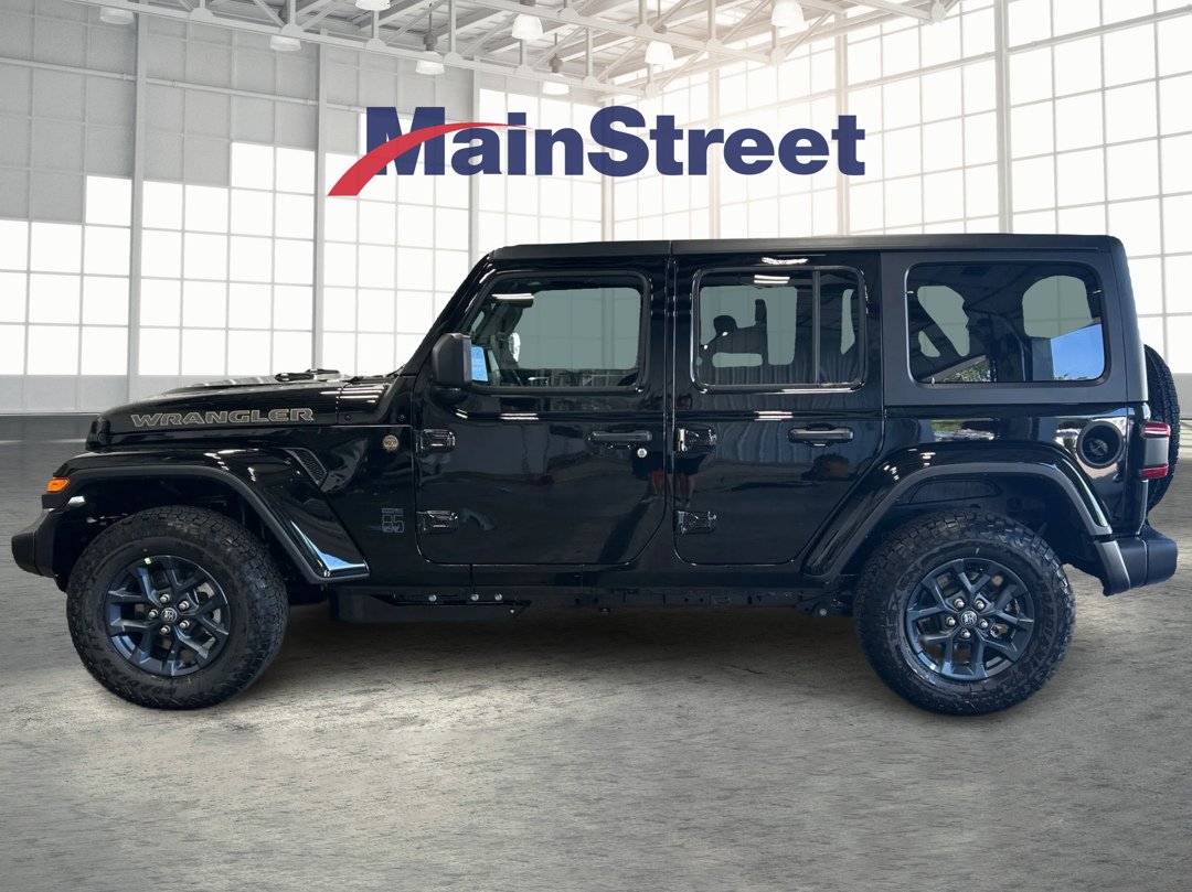 New 2026 Black Clear-Coat Exterior Paint Jeep 85th Anniversary Edition image 2