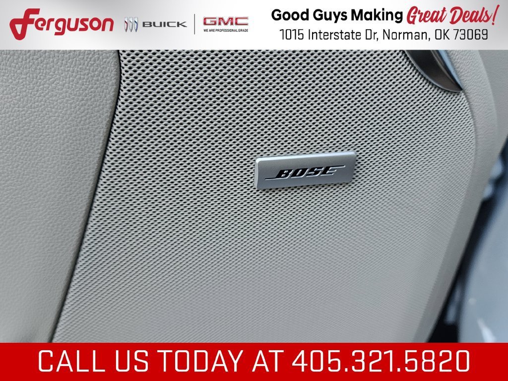 2027 GMC Yukon Denali - Photo 14