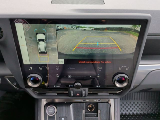 2025 Lexus GX Premium+ - Photo 24