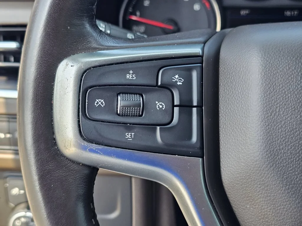 Used 2021 BLACK Chevrolet LT image 20