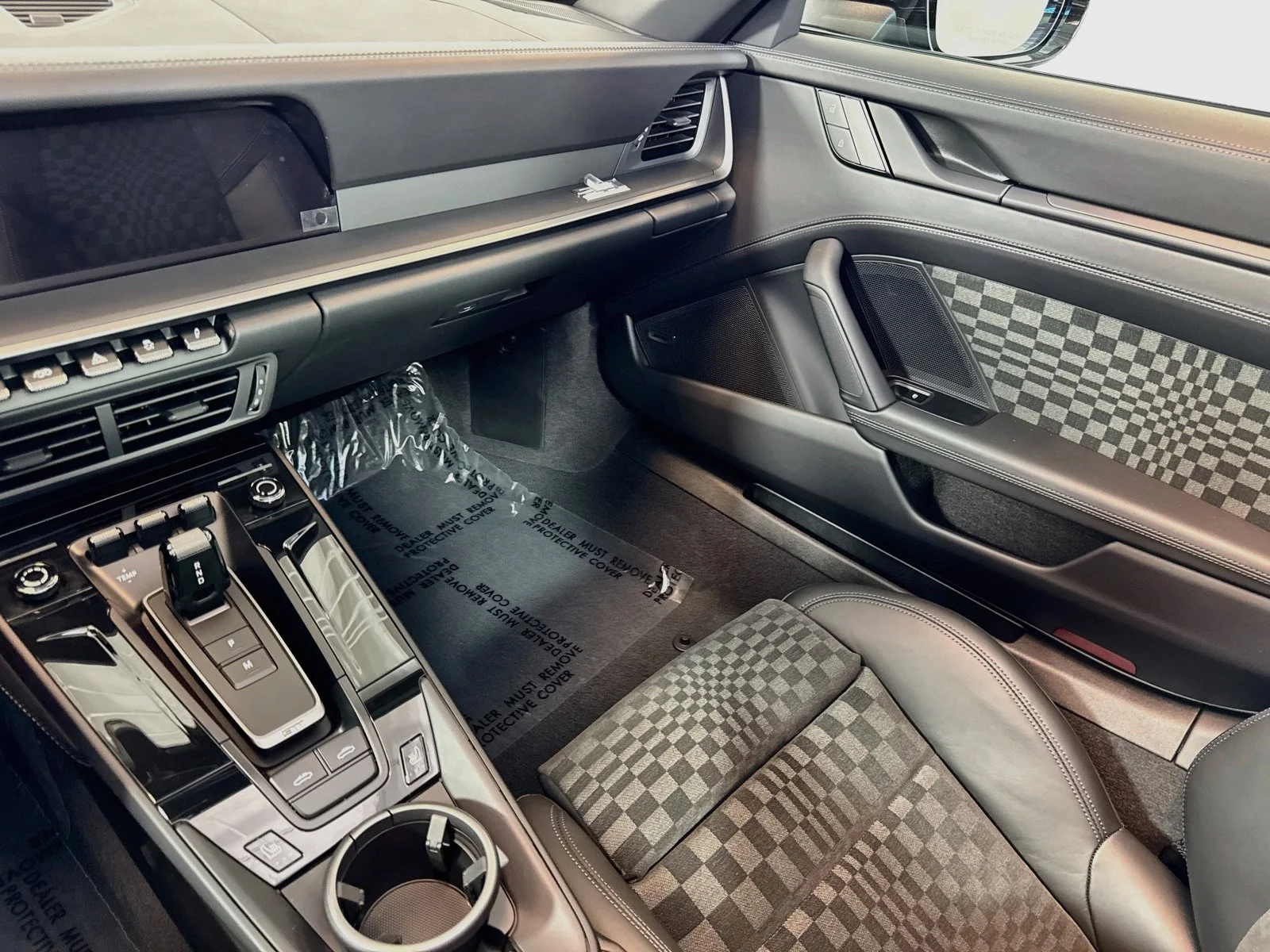 New 2026 Jet Black Metallic Porsche Targa 4S image 21