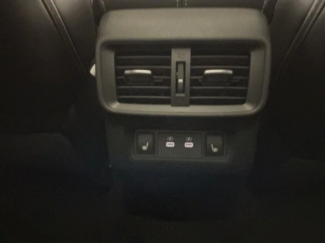 New 2027 Gray Nissan Platinum image 21