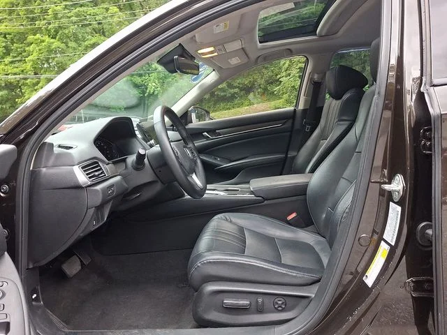Used 2018 Brown Honda EX-L image 14