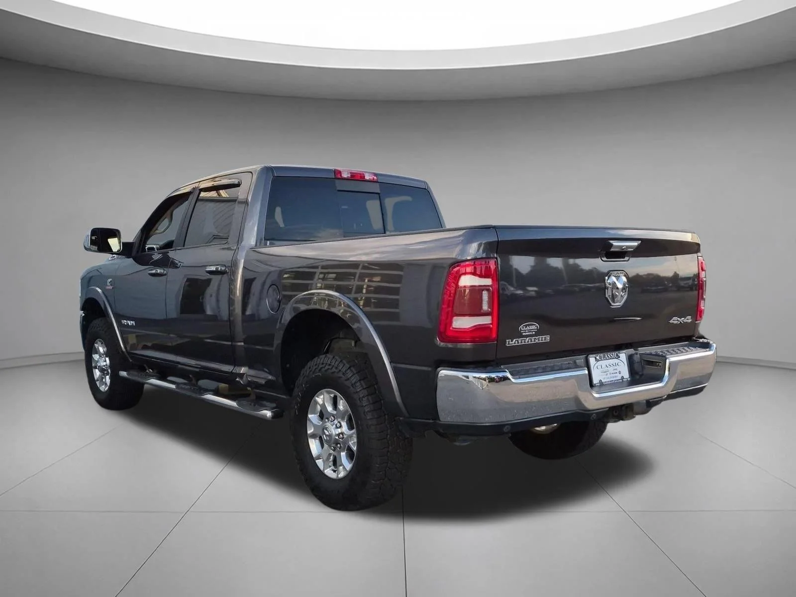 Used 2021 Granite Crystal Metallic Clearcoat Ram Laramie image 3