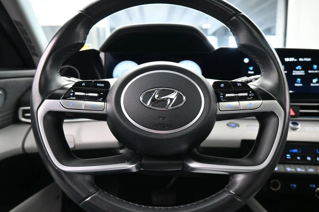 Used 2023 Blue Hyundai Limited image 30