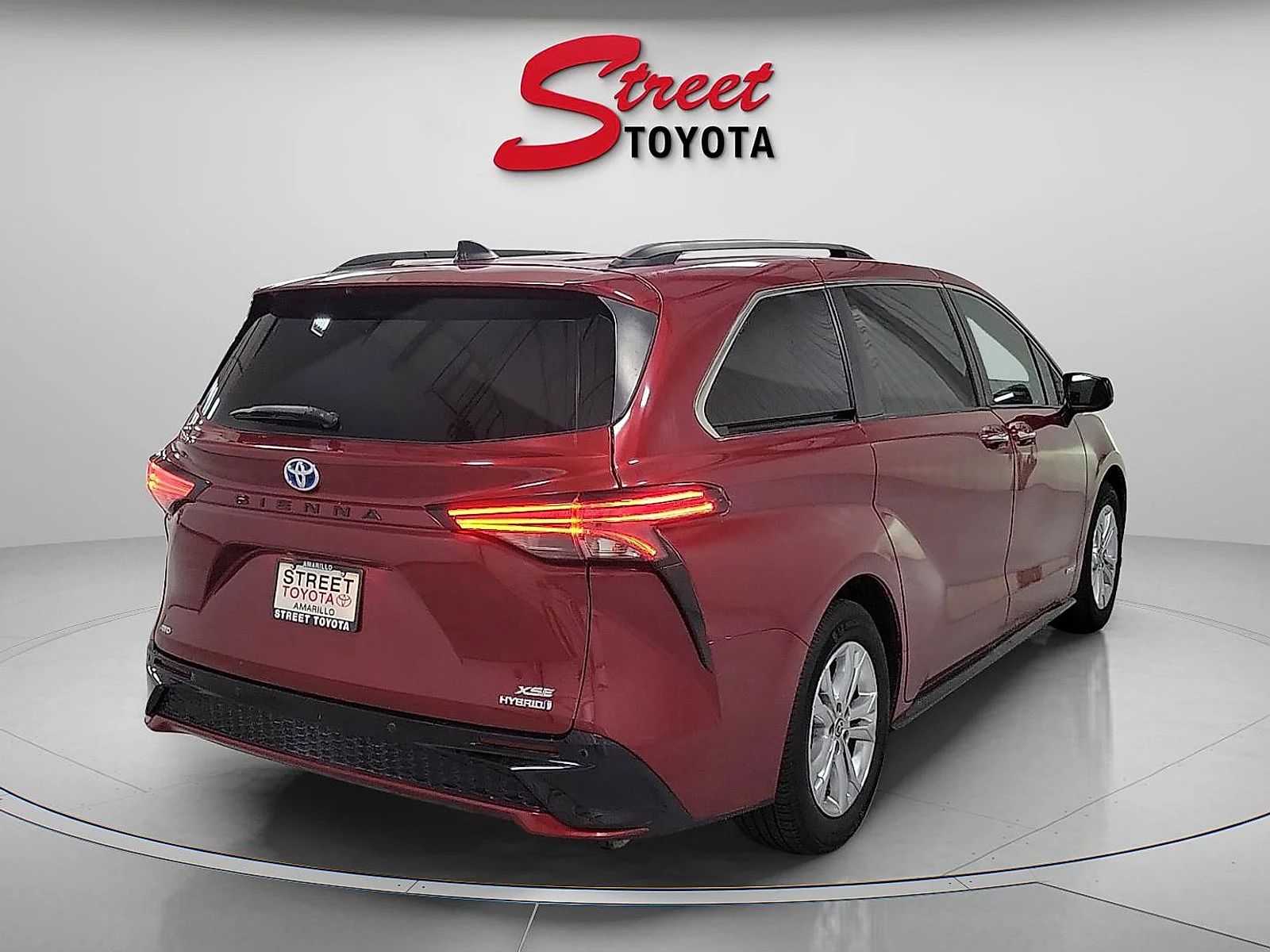 Used 2021 Red Toyota XSE image 4