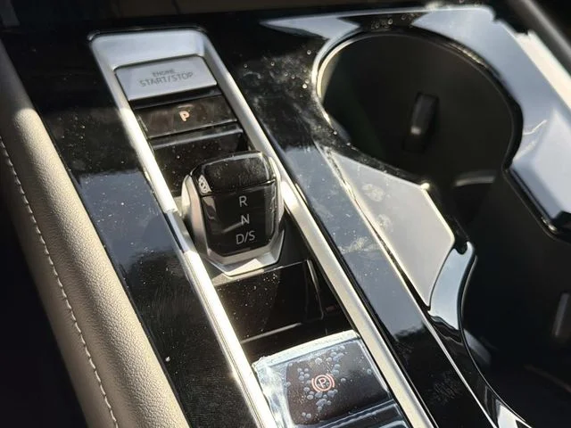 New 2026 Black Volkswagen 2.0T SE w/Technology image 25