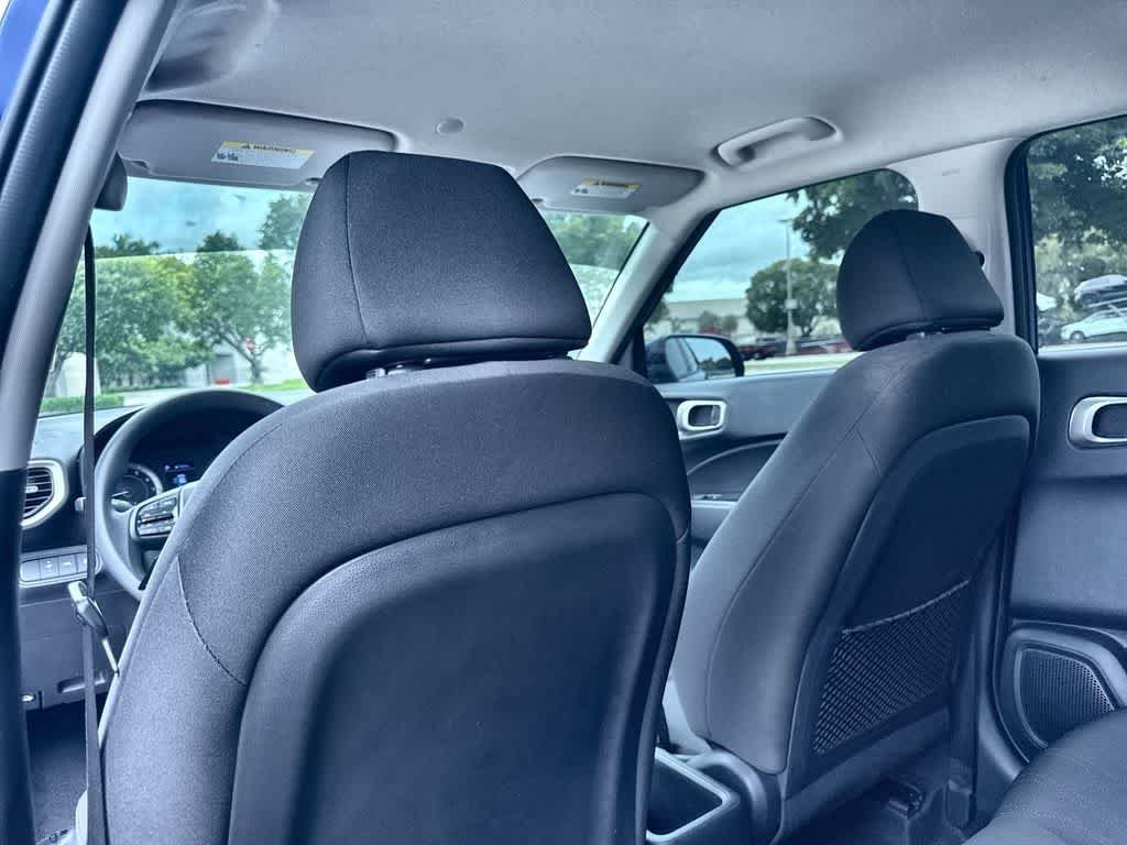 Used 2021 Intense Blue Hyundai SE image 23