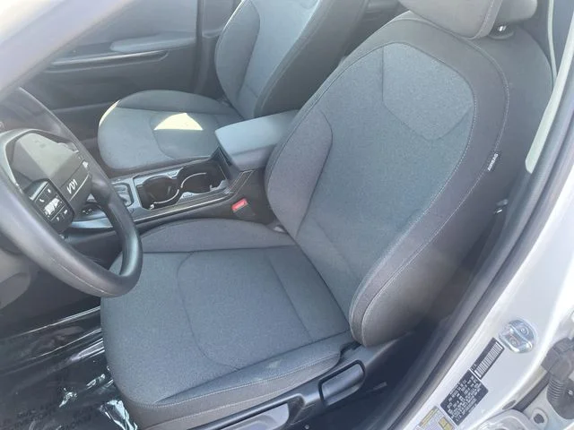 2025 Kia K4 LXS - Photo 17