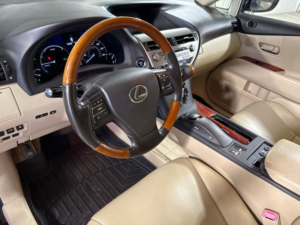 Used 2010 Black Lexus 450h image 10