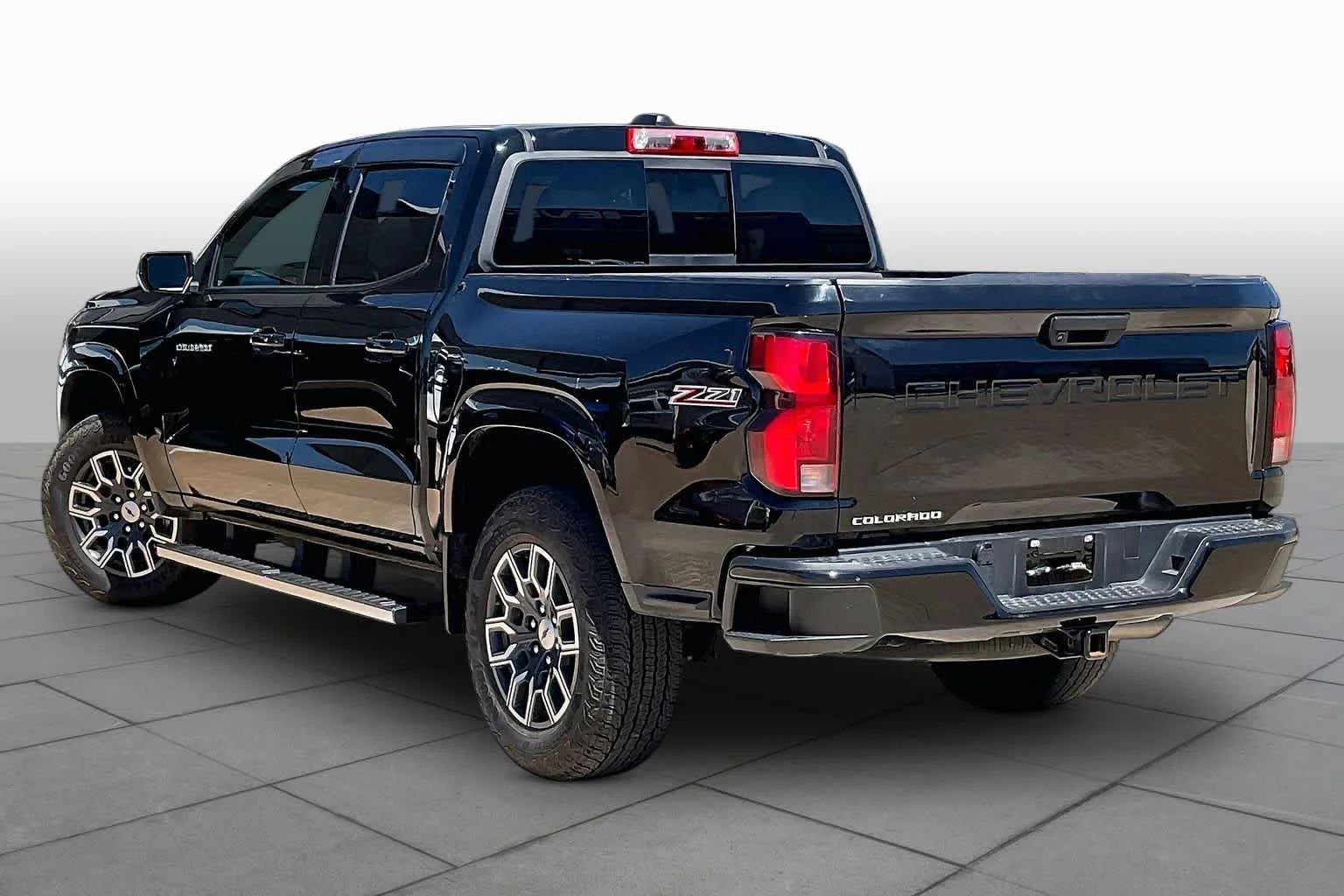Used 2024 Black Chevrolet 4WD Z71 image 12