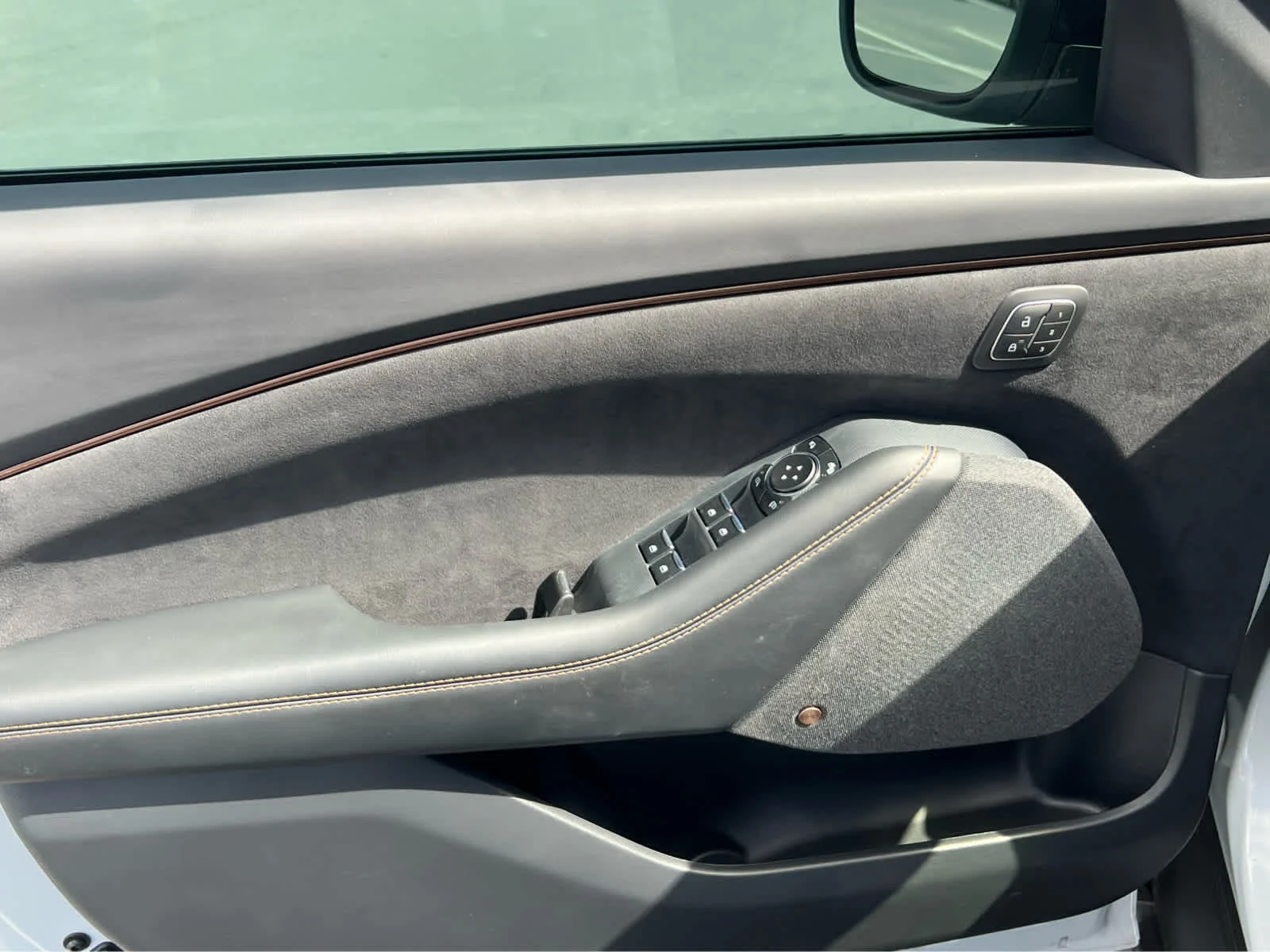 Used 2023 Space White Metallic Ford GT image 30