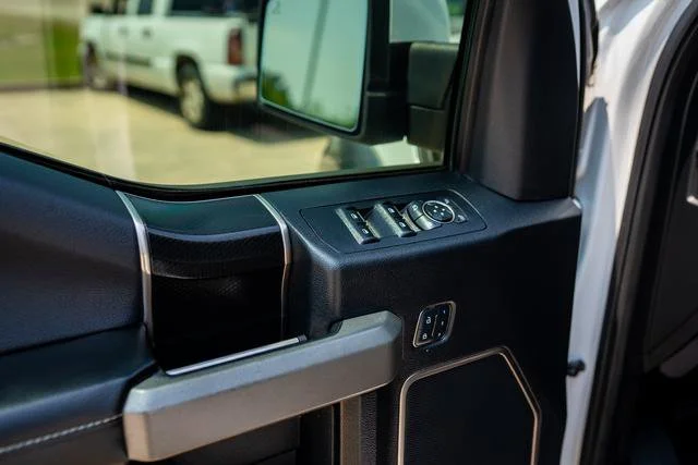Used 2017 Oxford White Ford Raptor image 37