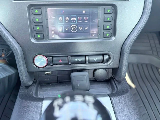 Used 2020 Black Ford GT image 19