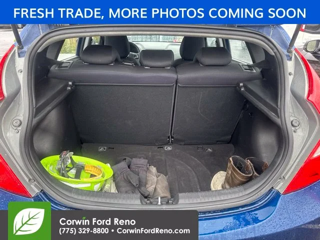 Used 2015 Blue Hyundai GS image 7