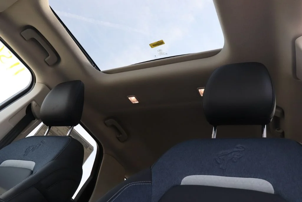 New 2025 Carbonized Gray Metallic Ford Outer Banks® image 36