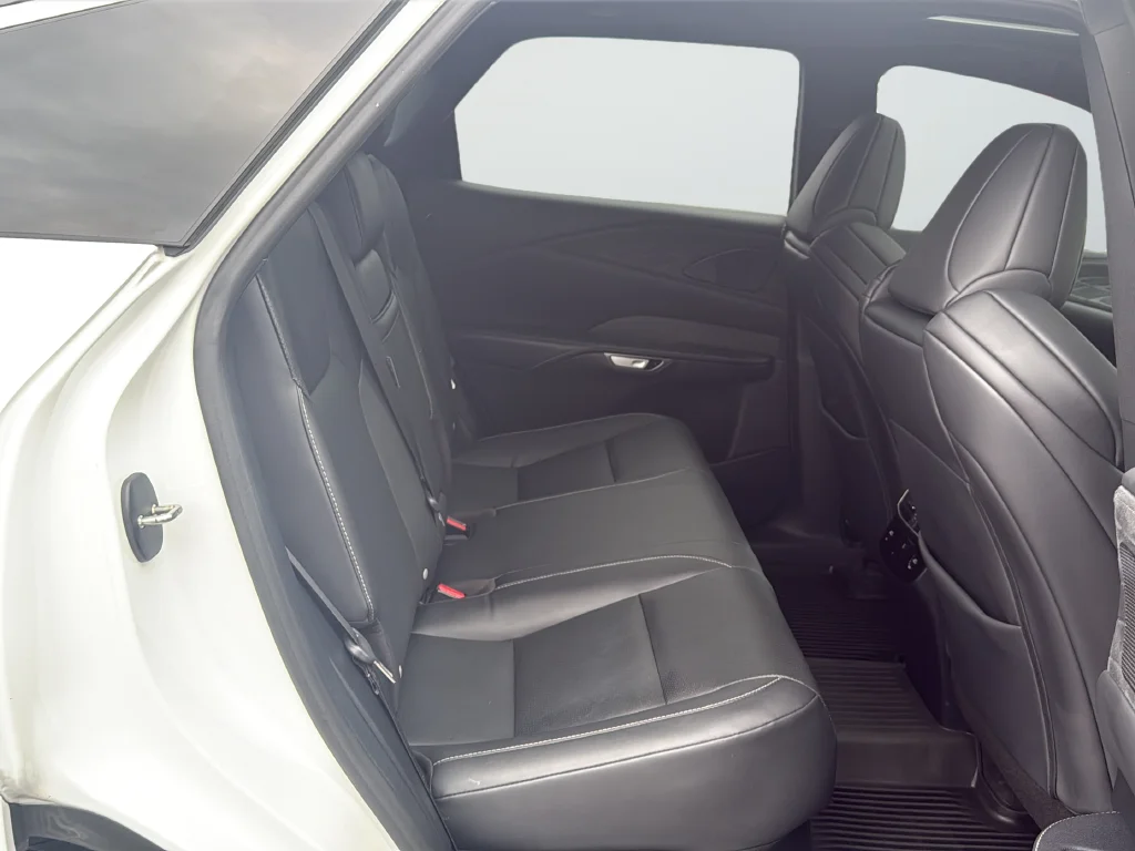 Used 2023 White Lexus 350 F Sport Handling image 36