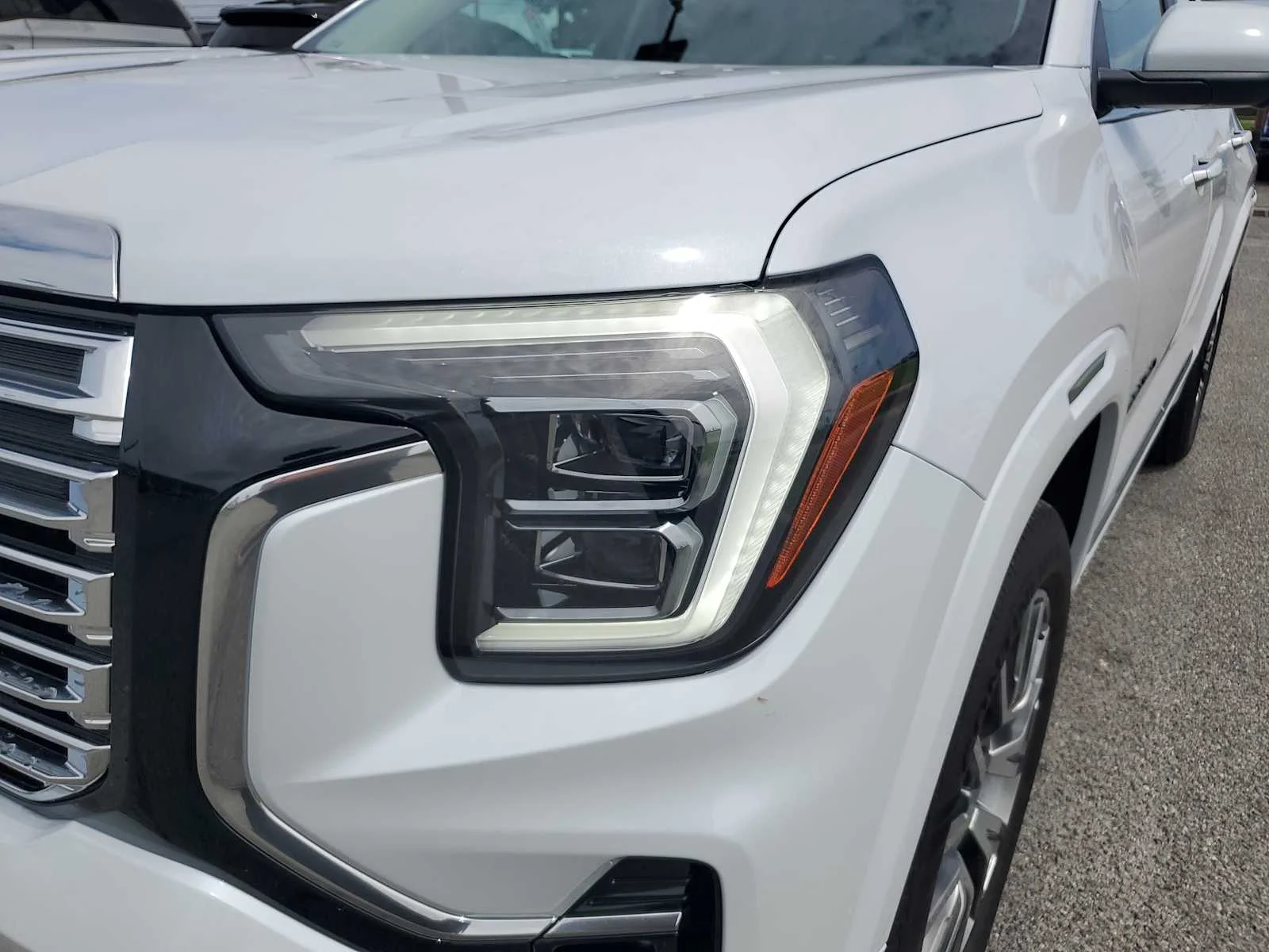 New 2026 Glacier White Tricoat GMC Denali image 11