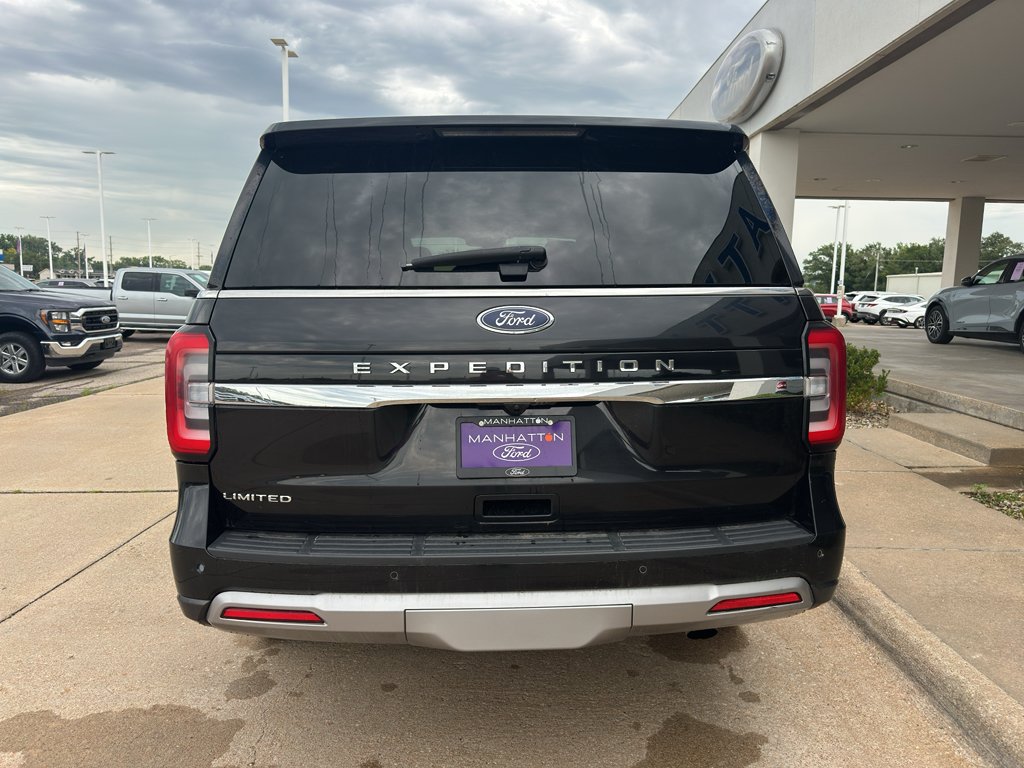 Used 2024 Agate Black Metallic Ford Limited image 37