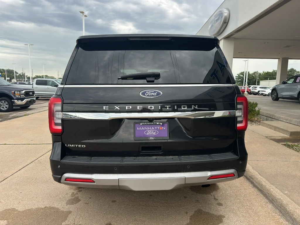 Used 2024 Agate Black Metallic Ford Limited image 37