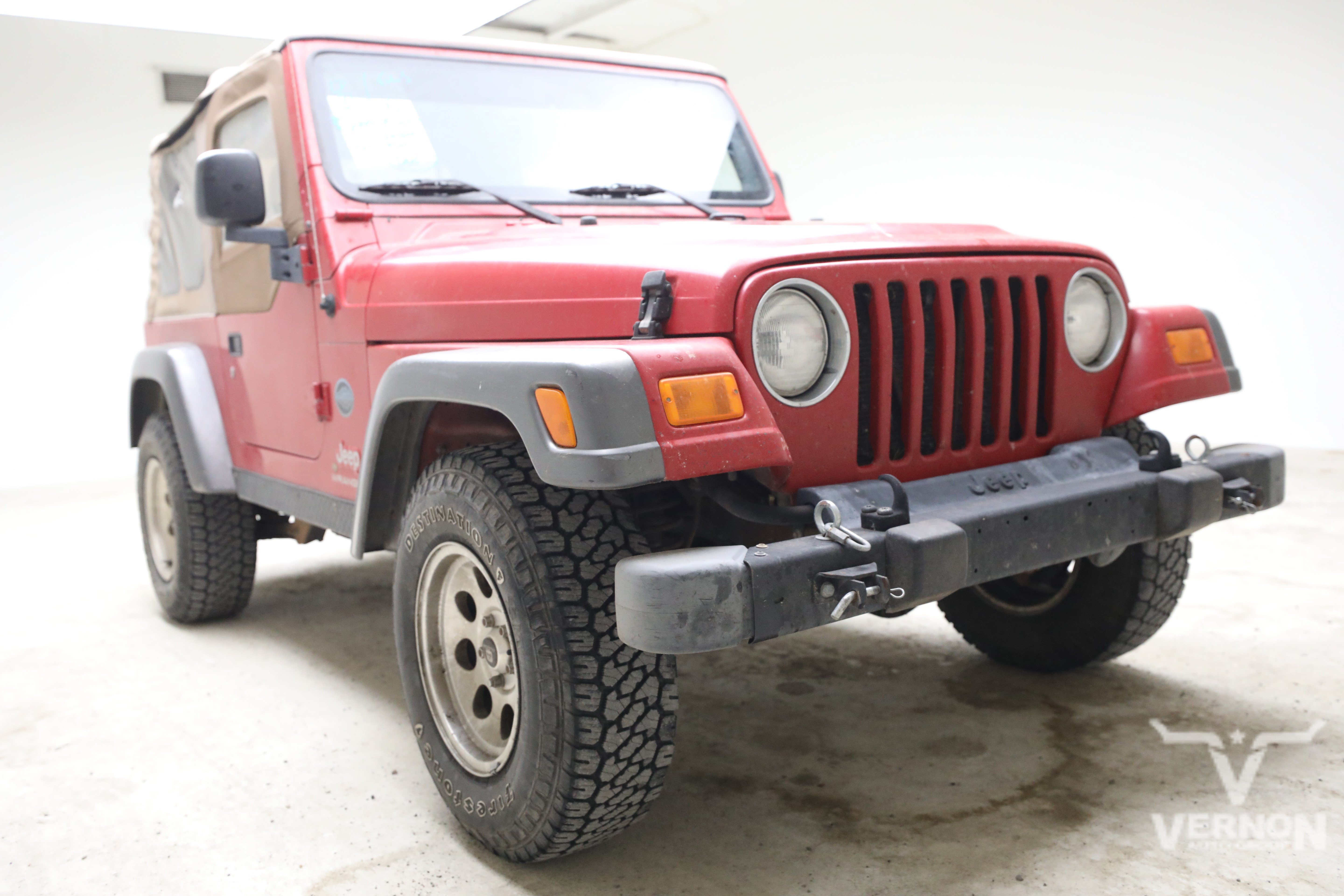 Used 2004 Flame Red Jeep Y image 7