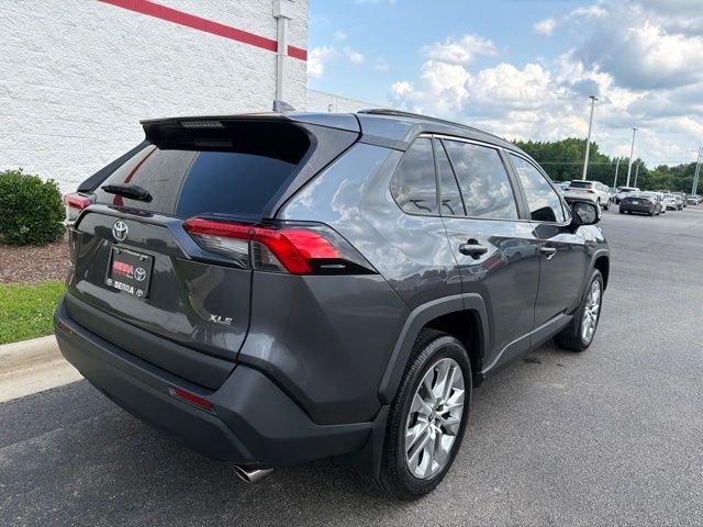 Used 2024 Gray Toyota XLE Premium image 9