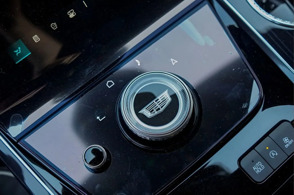 2026 Cadillac Escalade Sport - Photo 14