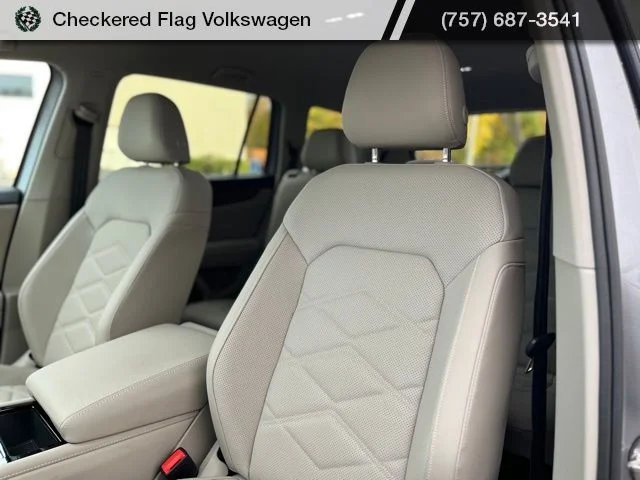 New 2026 Silver Volkswagen 2.0T SE w/Technology image 29
