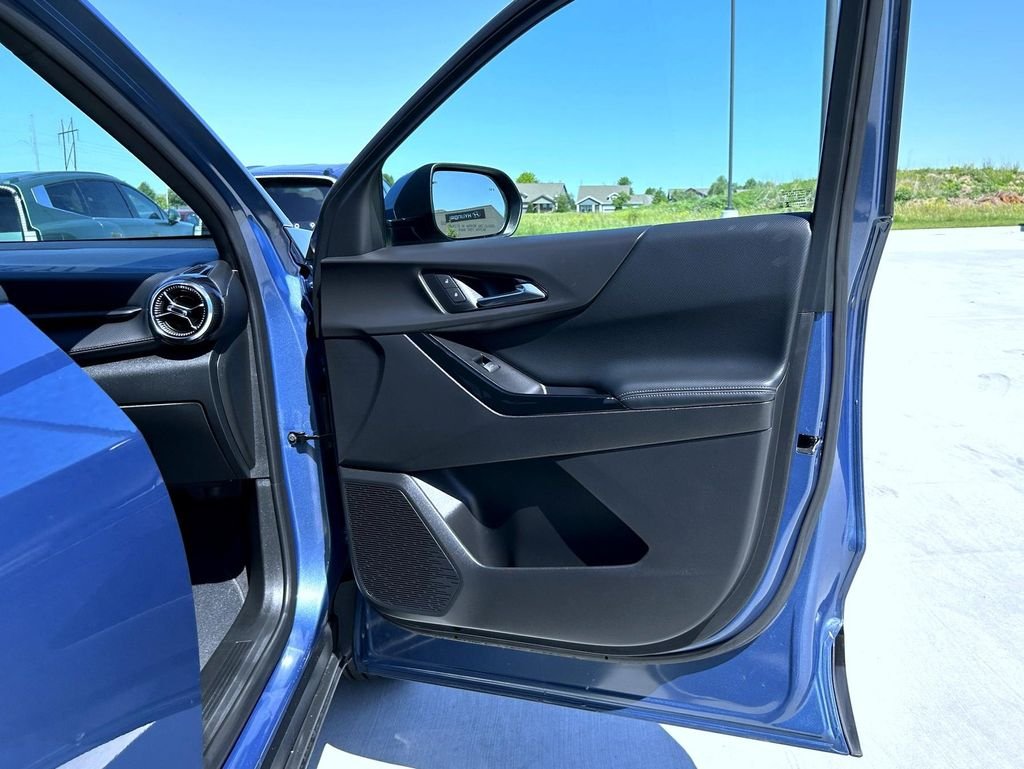 Used 2025 Blue Chevrolet LT image 17