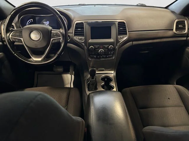 Used 2021 Gray Jeep Laredo E image 10