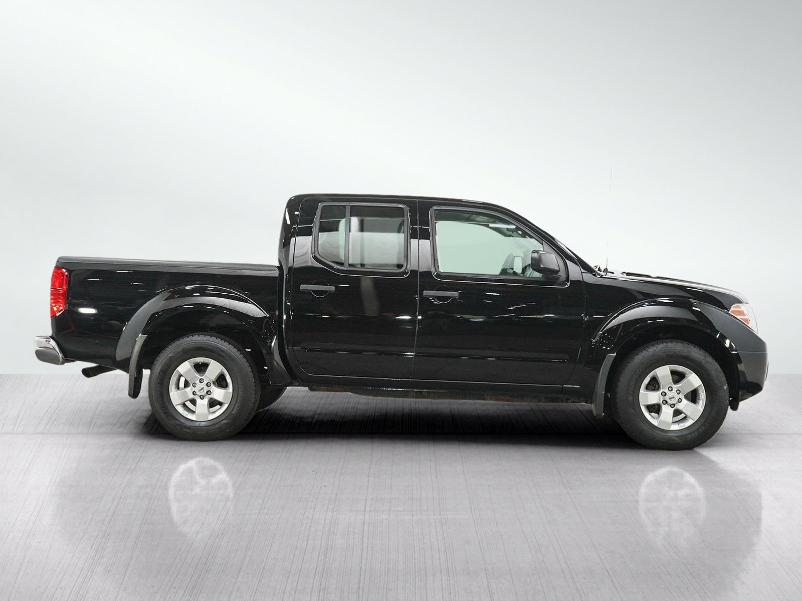 Used 2012 Super Black Metallic Nissan SV image 6