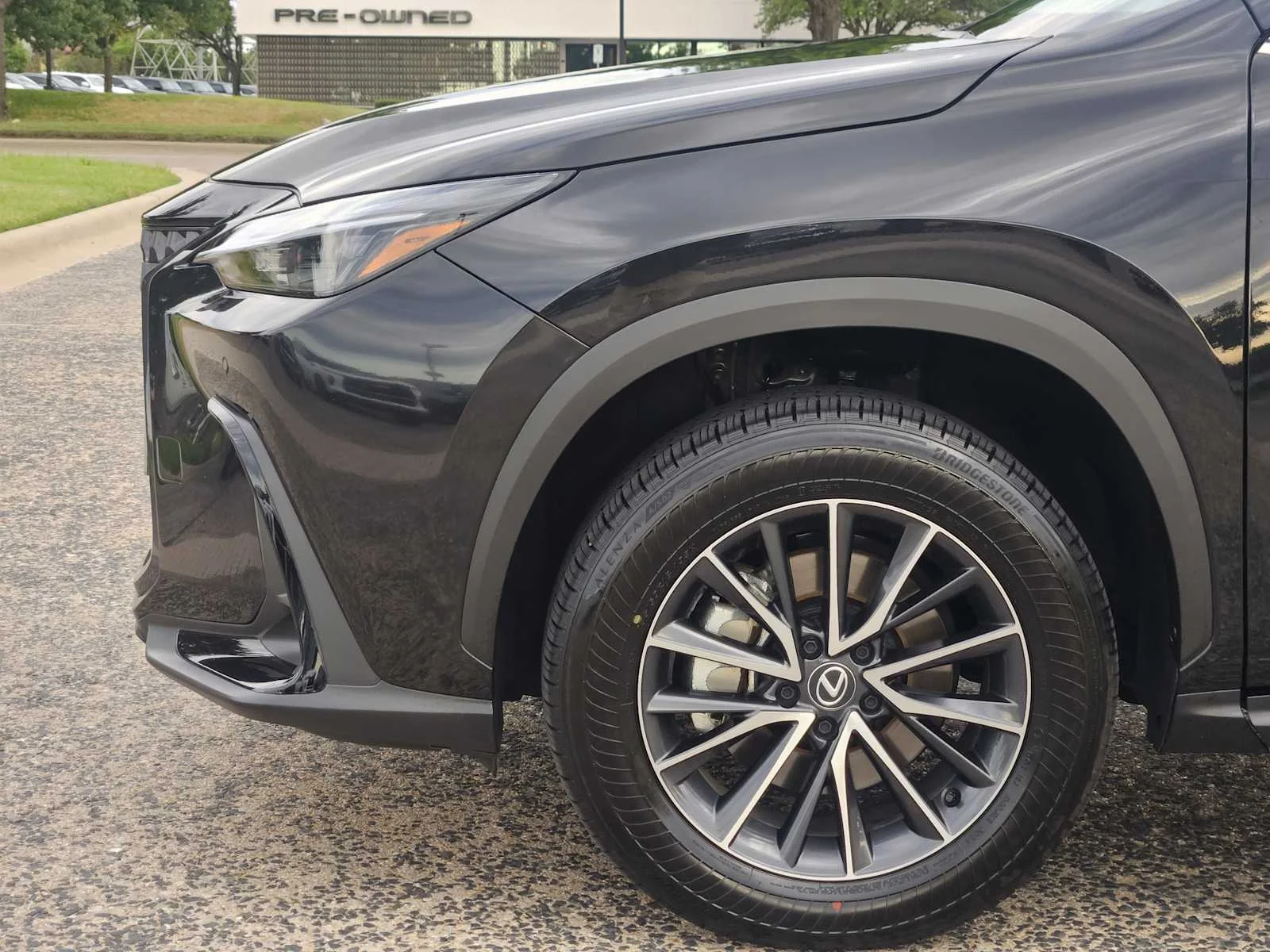 Certified Used 2025 CAVIAR Lexus Premium image 5